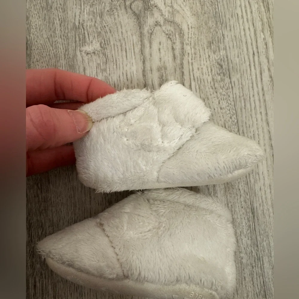 UGG white baby Shoes